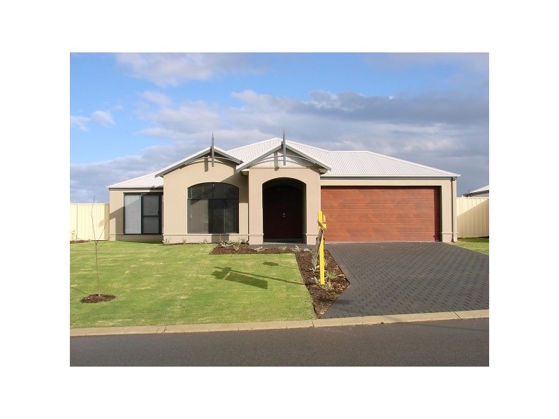 136 Yindana Boulevard, Lakelands WA 6210