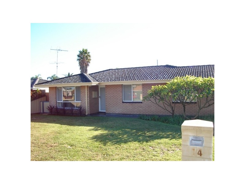 14 Wyeree Road, Silver Sands WA 6210