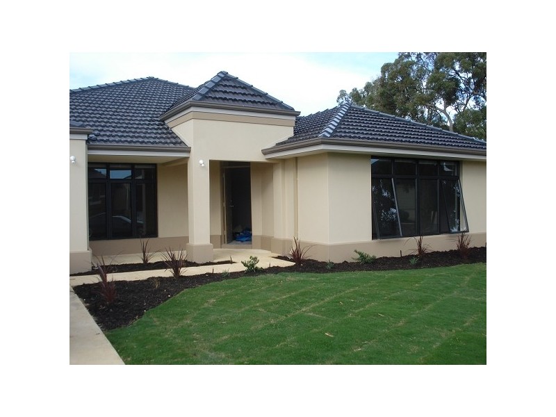 8 Myalla Pass LAKELANDS, Mandurah WA 6210