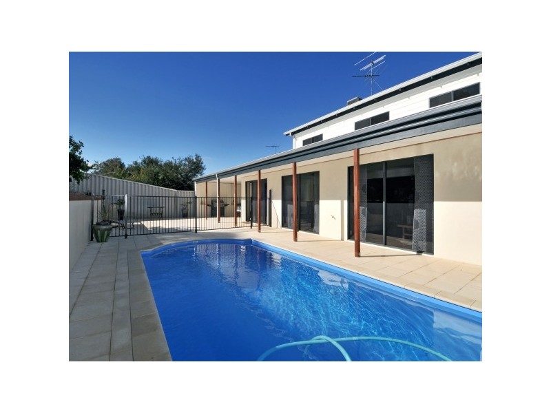 12 Lyelta Street, Falcon WA 6210