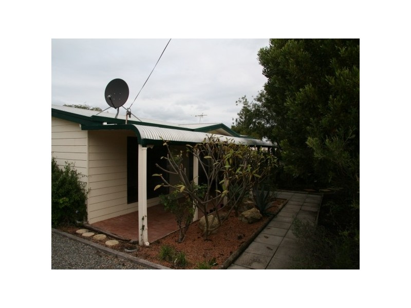 3 Tarwhine Place, Golden Bay WA 6174