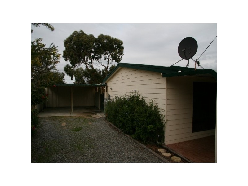 3 Tarwhine Place, Golden Bay WA 6174