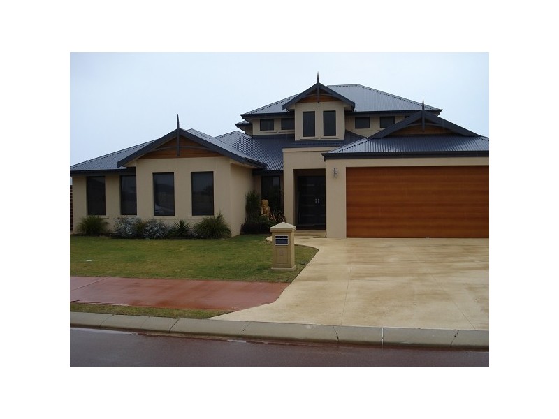 8 Erins Isle MARINERS COVE, Mandurah WA 6210