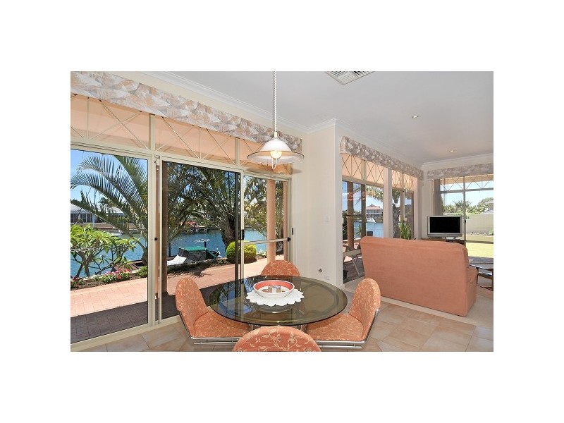 41 Cambria Island Retreat, Halls Head WA 6210