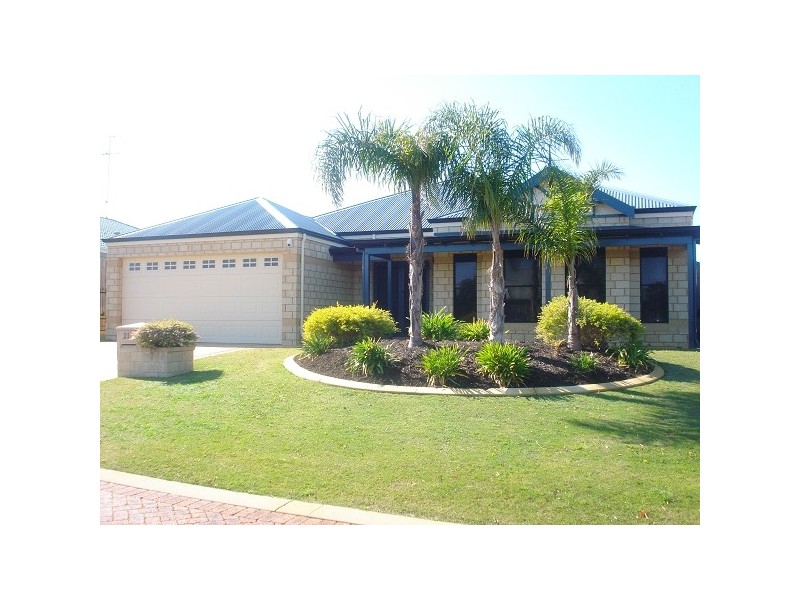 21 Kuta Lane HALLS HEAD, Mandurah WA 6210