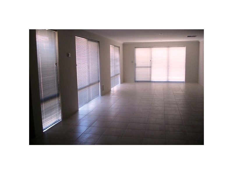 9 Kannemer Link, Meadow Springs WA 6210