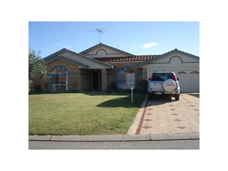 18 Darter Place HALLS HEAD, Mandurah WA 6210