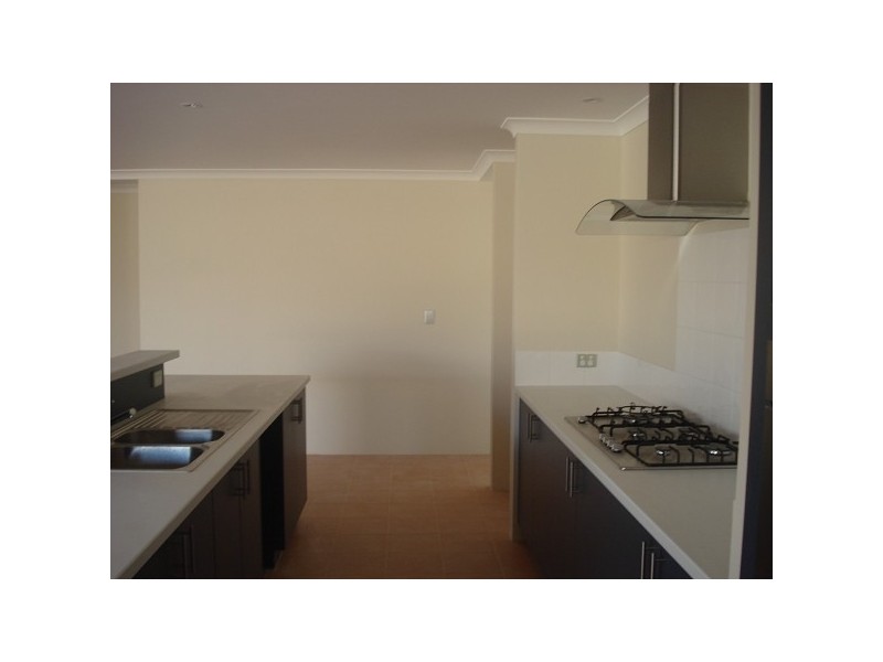 30 SENECIO WAY, Halls Head WA 6210