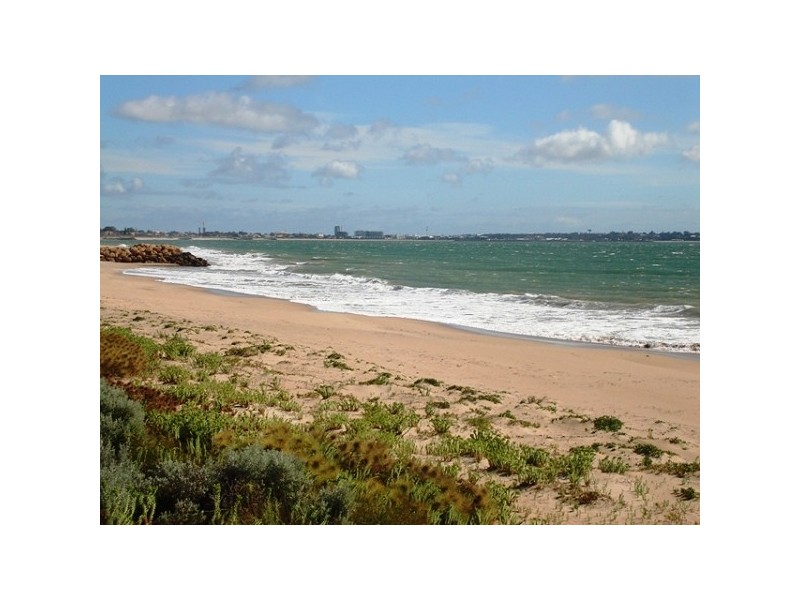 2 Currancy Lass Rise, Madora Bay WA 6210