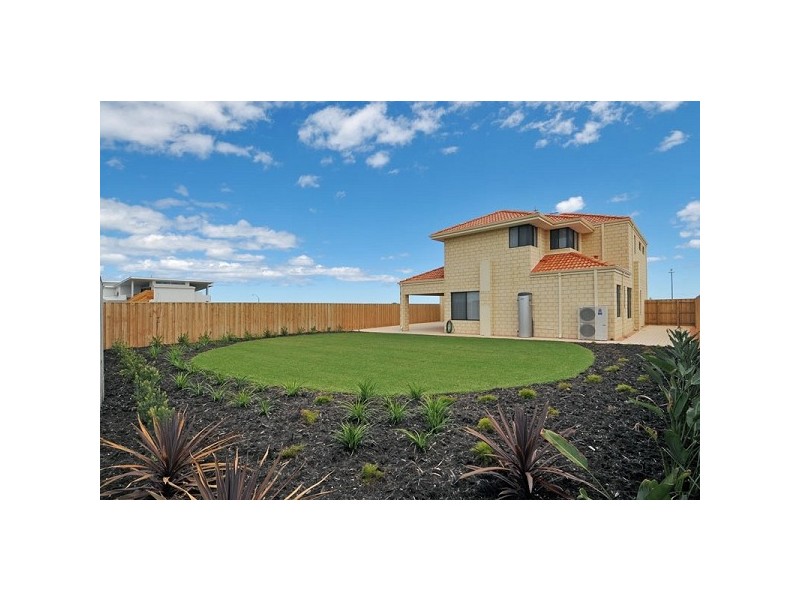 100 Boardwalk Boulevard, Halls Head WA 6210