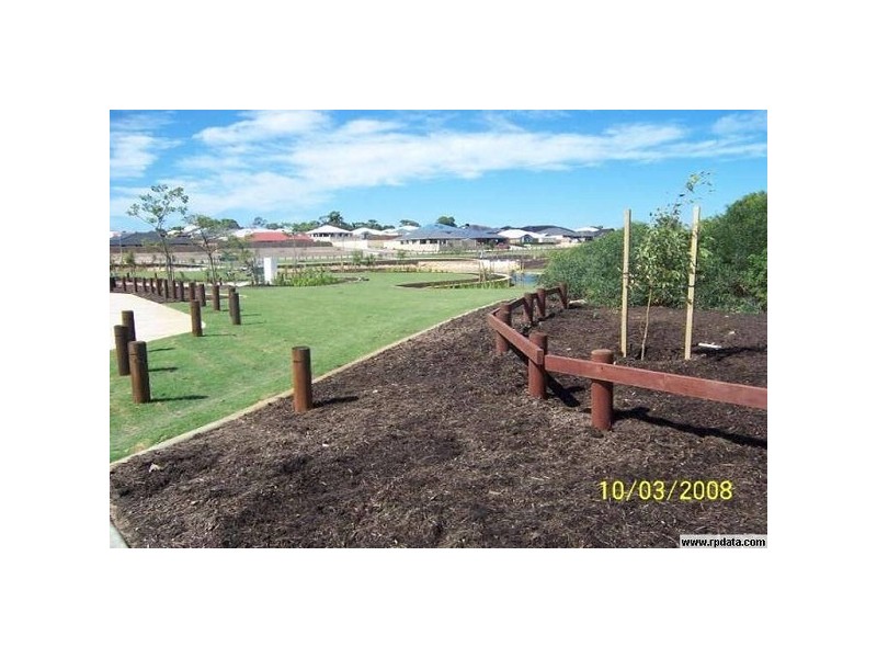 6 Buttercup Parkway, Halls Head WA 6210