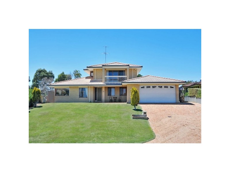 10 Hamilton Way, Silver Sands WA 6210