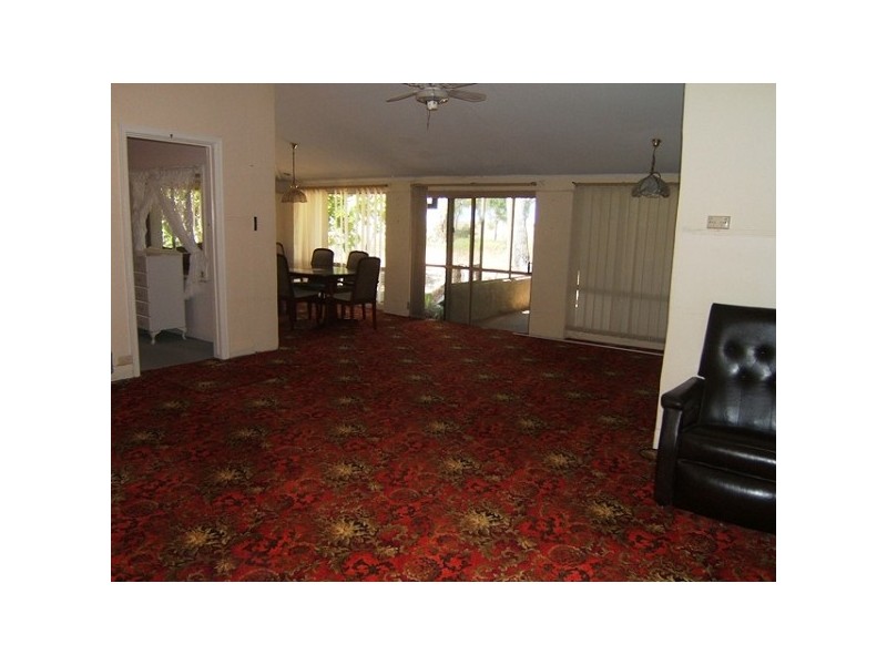 25 Mary Street, Halls Head WA 6210