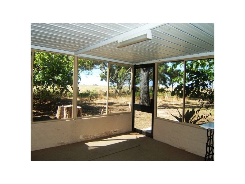 25 Mary Street, Halls Head WA 6210