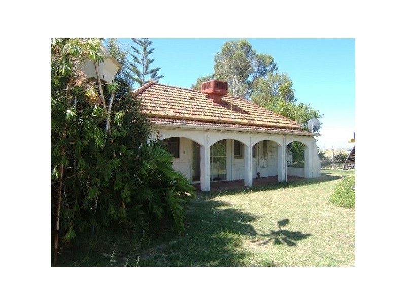 25 Mary Street, Halls Head WA 6210