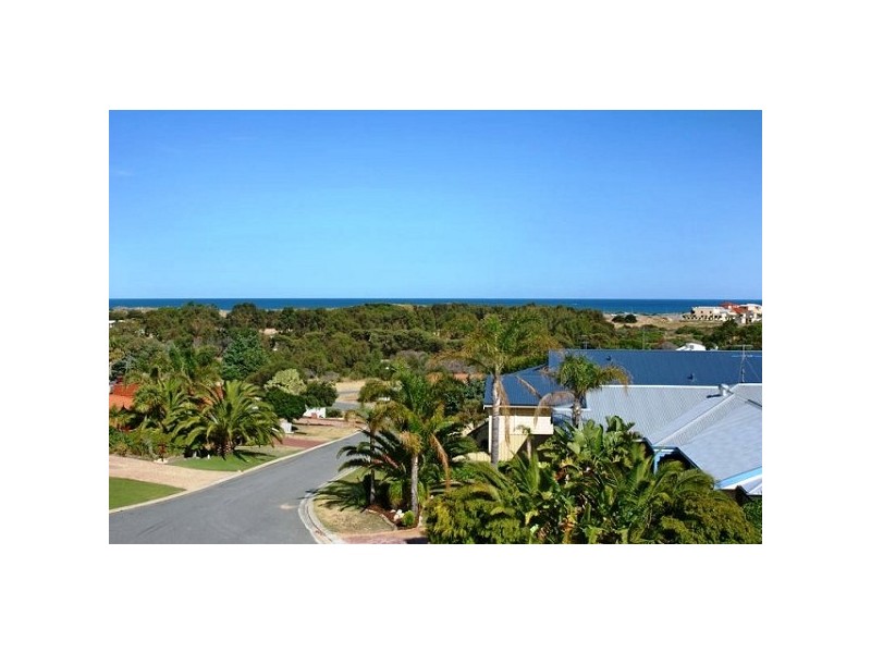 12 Gannet Rise, Halls Head WA 6210