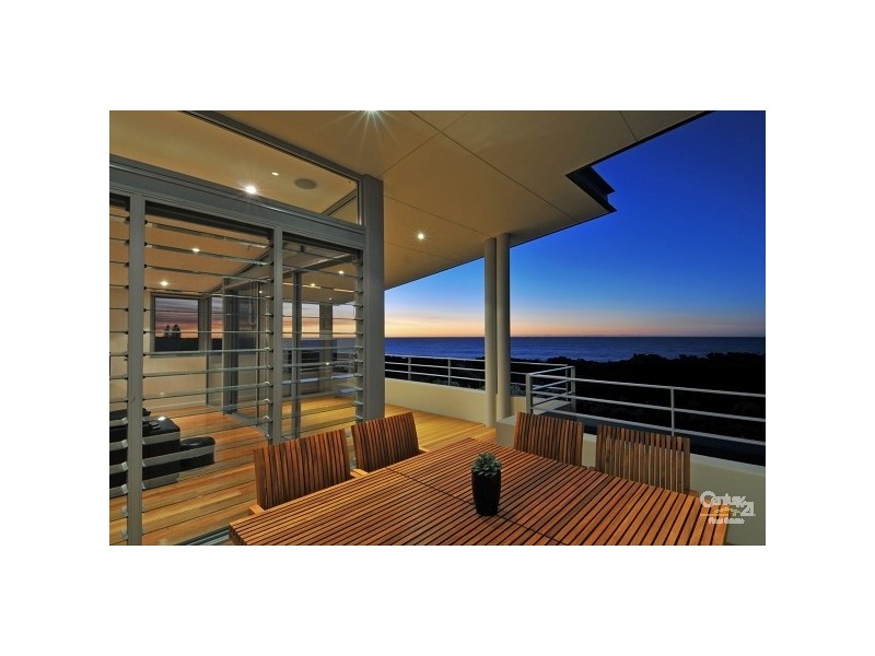 108 Boardwalk Blvd, Halls Head WA 6210