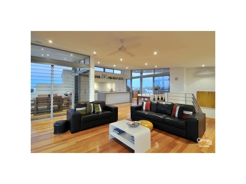 108 Boardwalk Blvd, Halls Head WA 6210