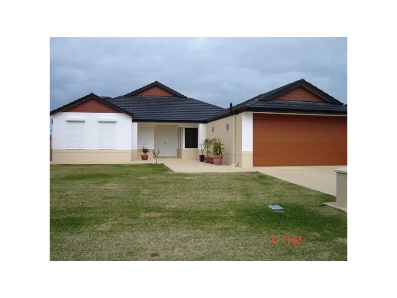 13 Waterlily Drive, Dudley Park WA 6210