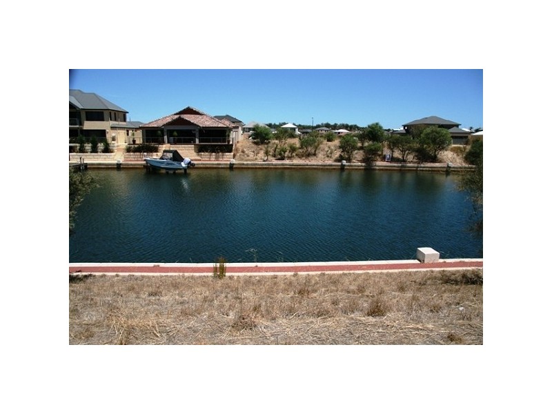 69 Sandpiper Island Retreat, Wannanup WA 6210