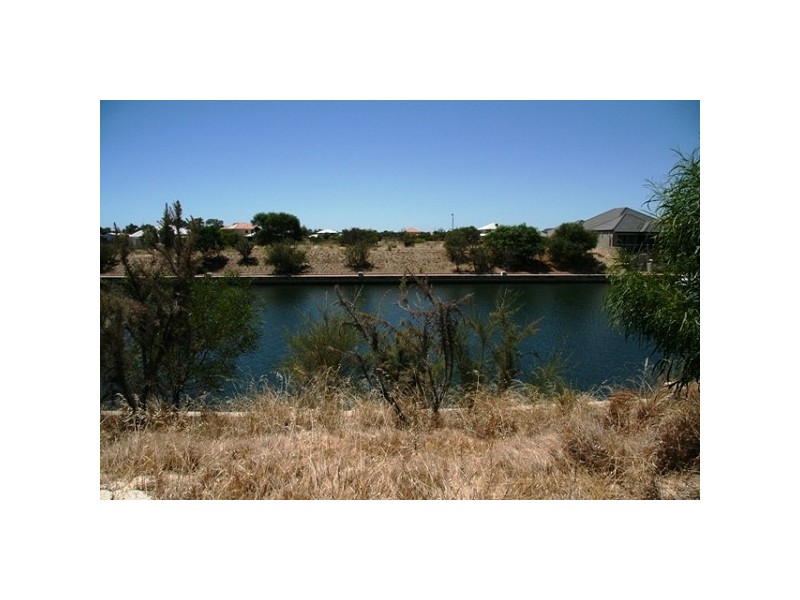 69 Sandpiper Island Retreat, Wannanup WA 6210