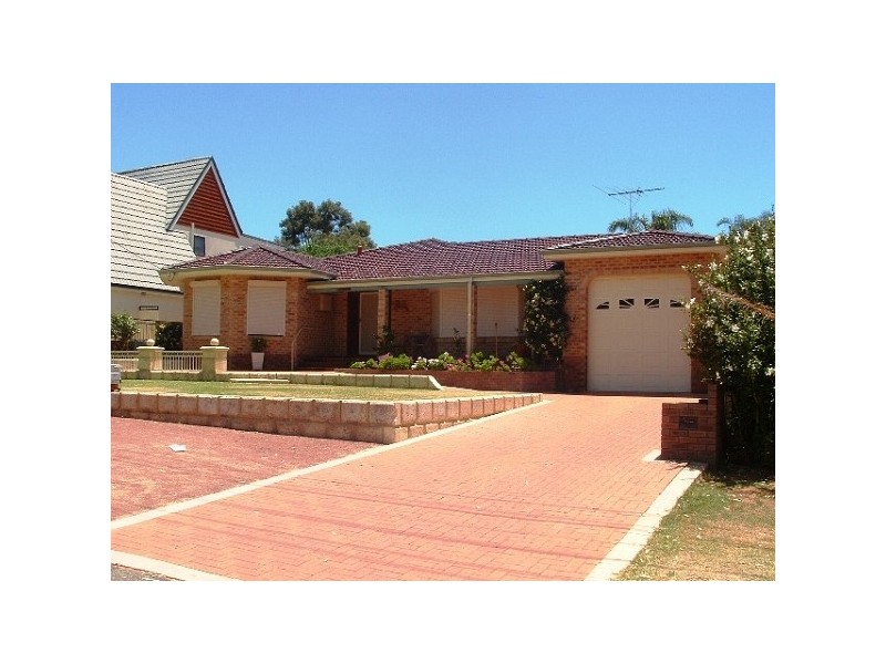 20 Dalrymple Terrace, Halls Head WA 6210