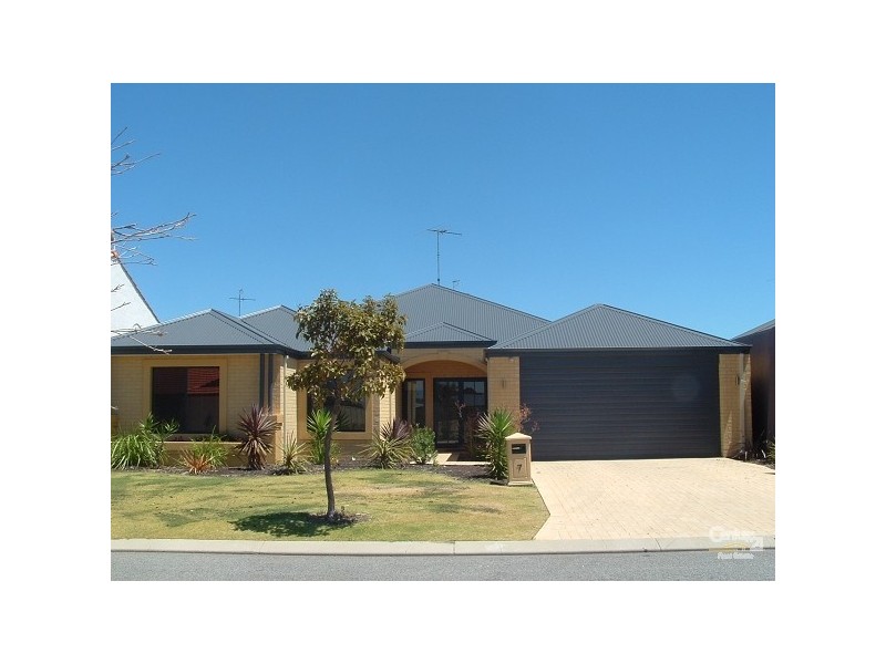7 Pytheas Approach, Dudley Park WA 6210