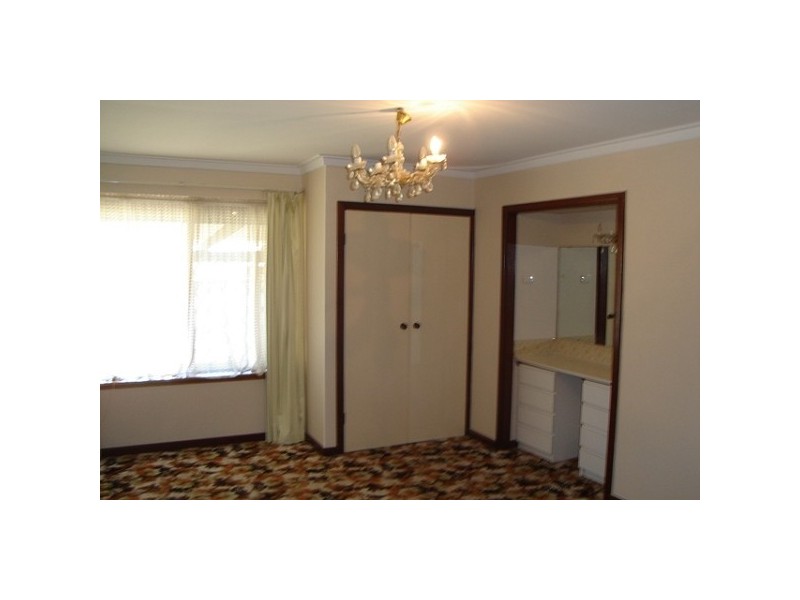 71 Leslie Street, Dudley Park WA 6210