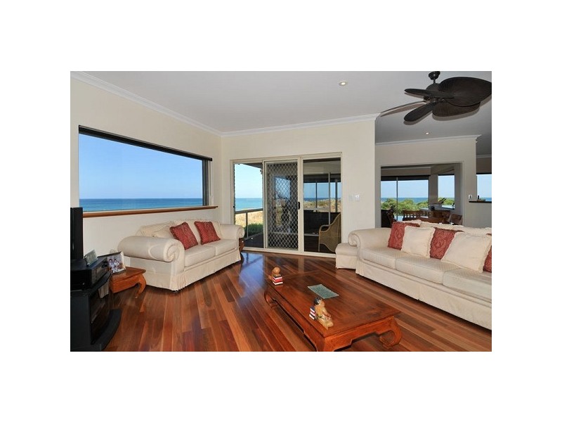 49 Admiralty Crescent, Halls Head WA 6210