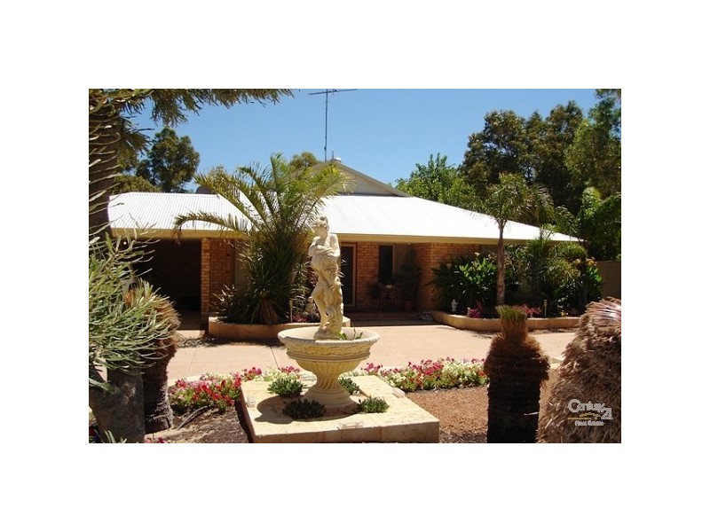 11 Hopevale Place, Erskine WA 6210