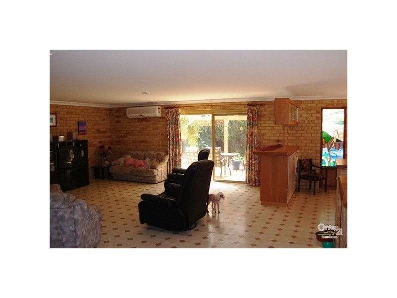 11 Hopevale Place, Erskine WA 6210