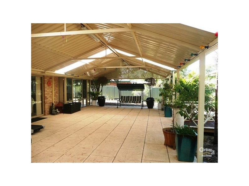 11 Hopevale Place, Erskine WA 6210