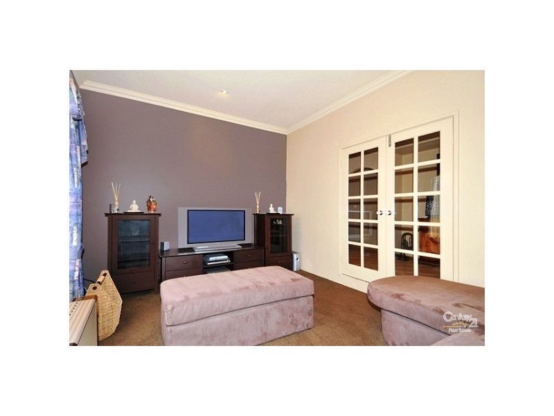 6 Bermuda Place, Halls Head WA 6210