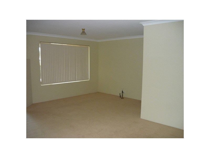 8 Kruger Loop, South Yunderup WA 6208