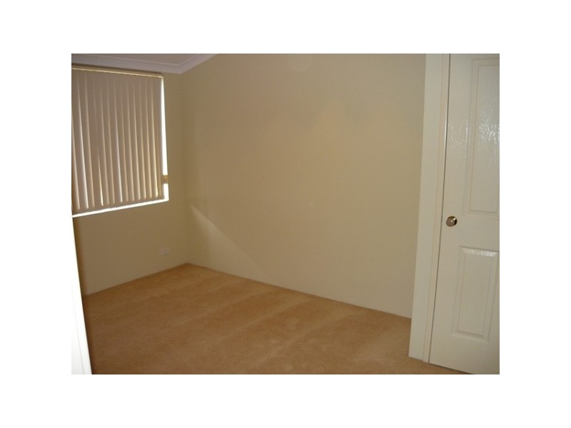 8 Kruger Loop, South Yunderup WA 6208