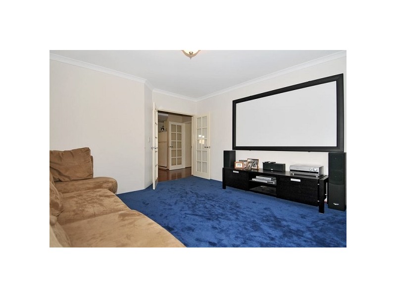 13 Carnarvon Way, Erskine WA 6210