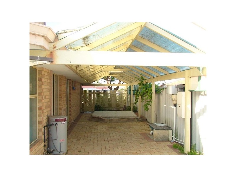 67 Casuarina Drive, Halls Head WA 6210