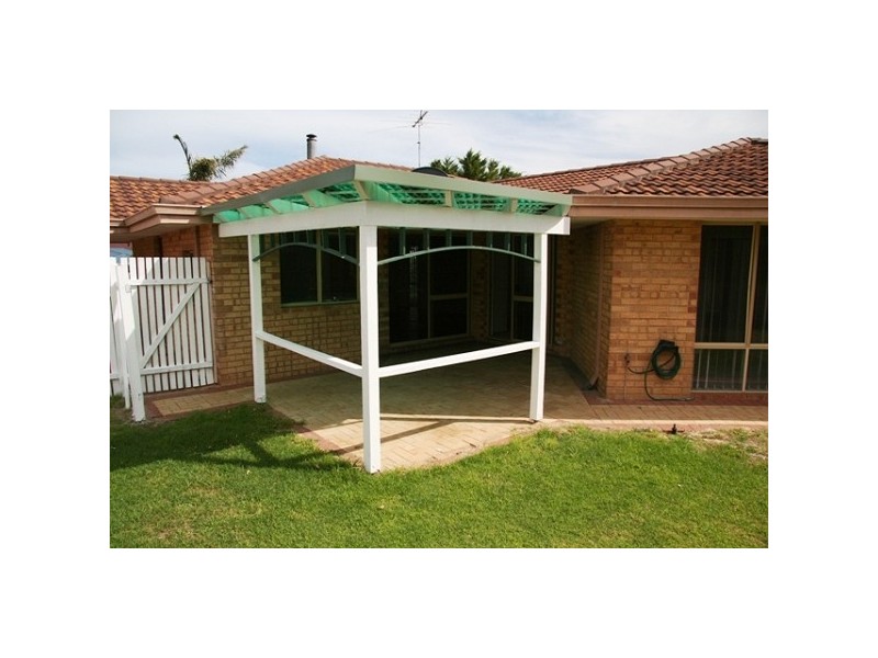 67 Casuarina Drive, Halls Head WA 6210