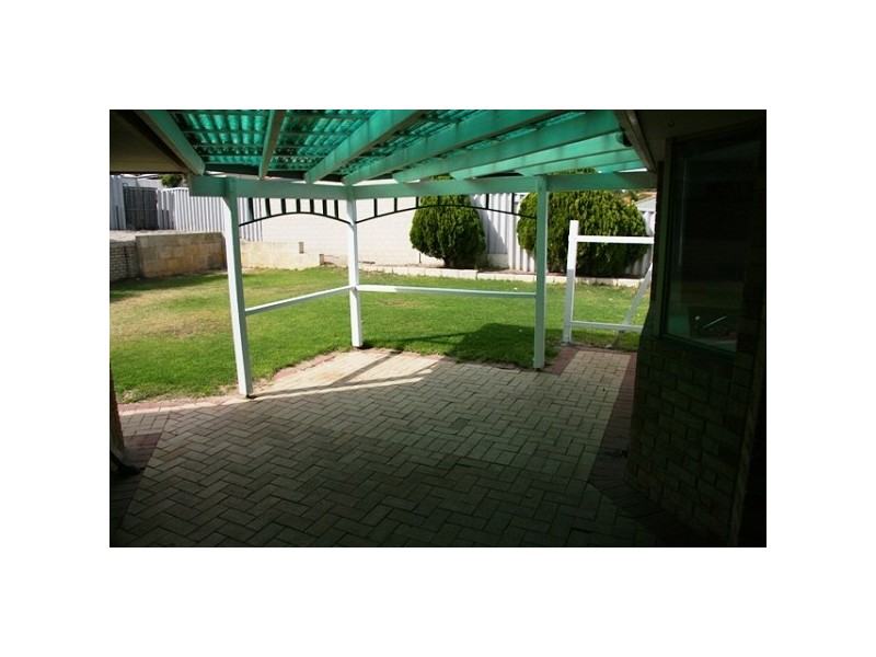 67 Casuarina Drive, Halls Head WA 6210