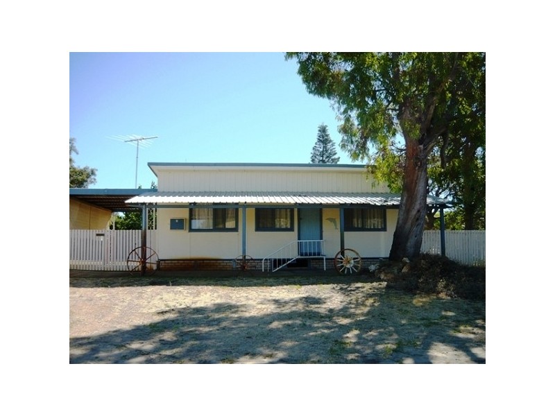 5 Flinders Street, Falcon WA 6210