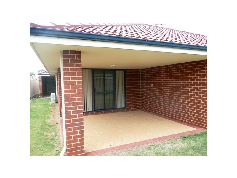 10 Pingle Drive, Greenfields WA 6210