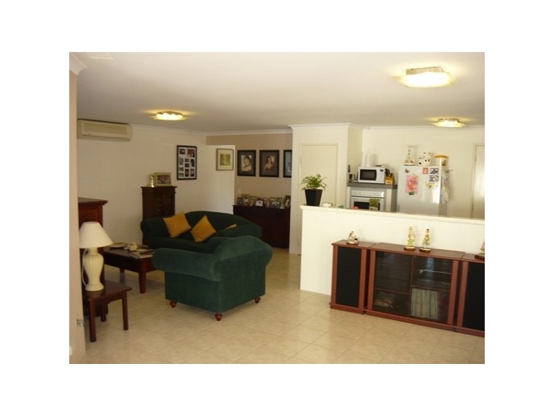 107 Oakmont Avenue, Meadow Springs WA 6210