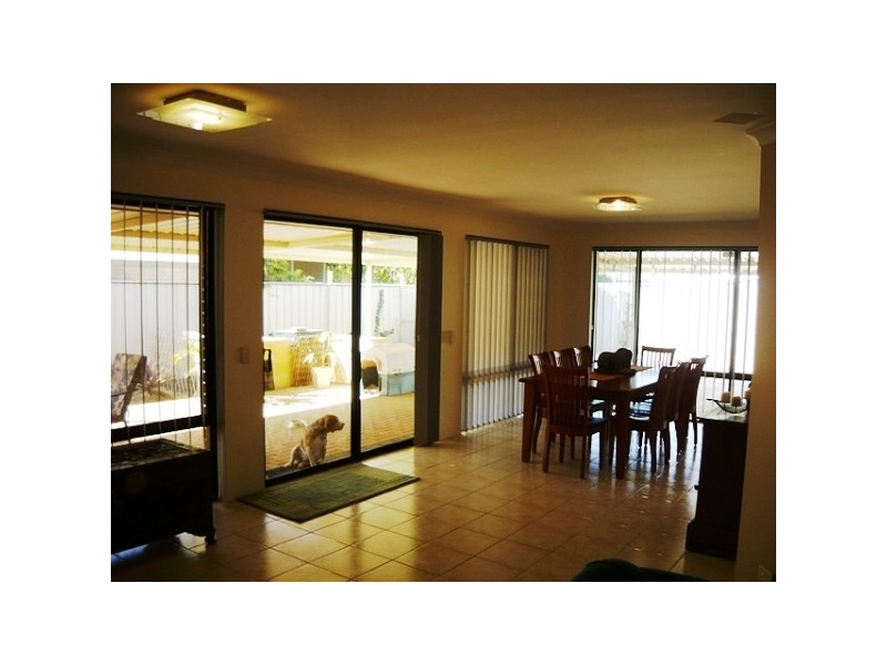 107 Oakmont Avenue, Meadow Springs WA 6210