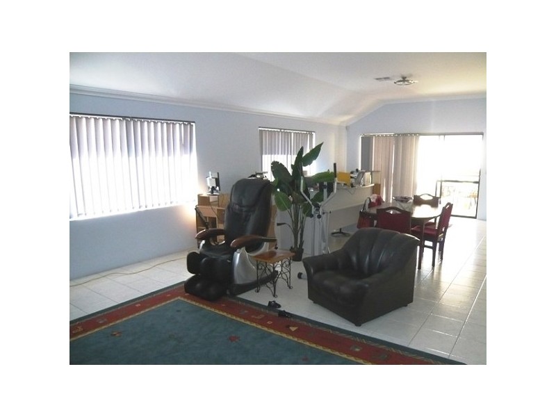 6 Katanning Avenue, Dawesville WA 6211