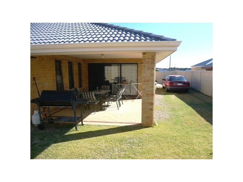 6 Katanning Avenue, Dawesville WA 6211