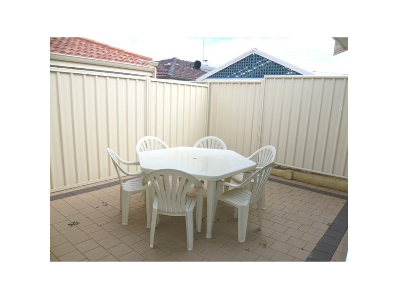 Unit 3, 74 Gibson Street, Mandurah WA 6210