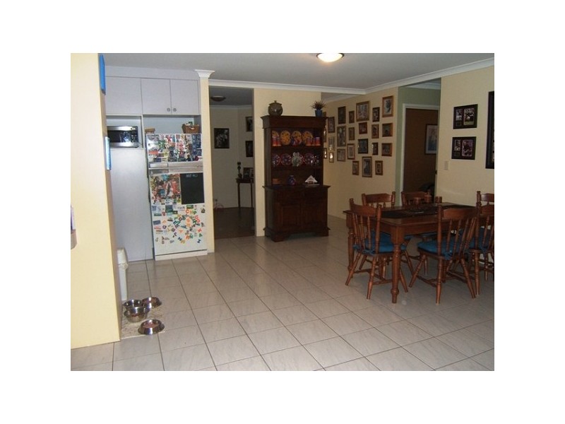 8 Boolardy Road, Golden Bay WA 6174