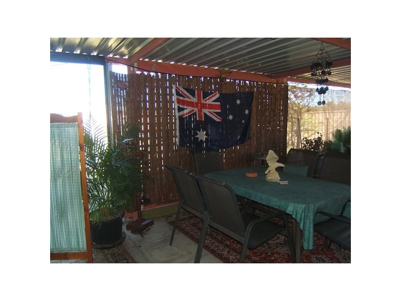 8 Boolardy Road, Golden Bay WA 6174