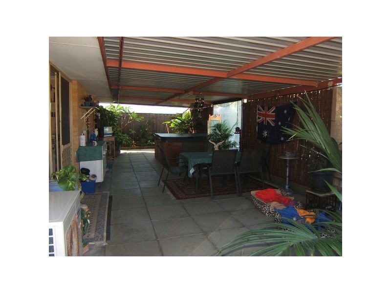 8 Boolardy Road, Golden Bay WA 6174