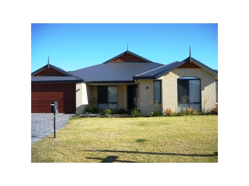 9 Teague Way, Lakelands WA 6210